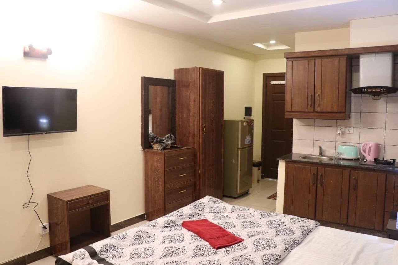 Cozy Studio Apartment In Bahria Town Ραβαλπίντι Εξωτερικό φωτογραφία